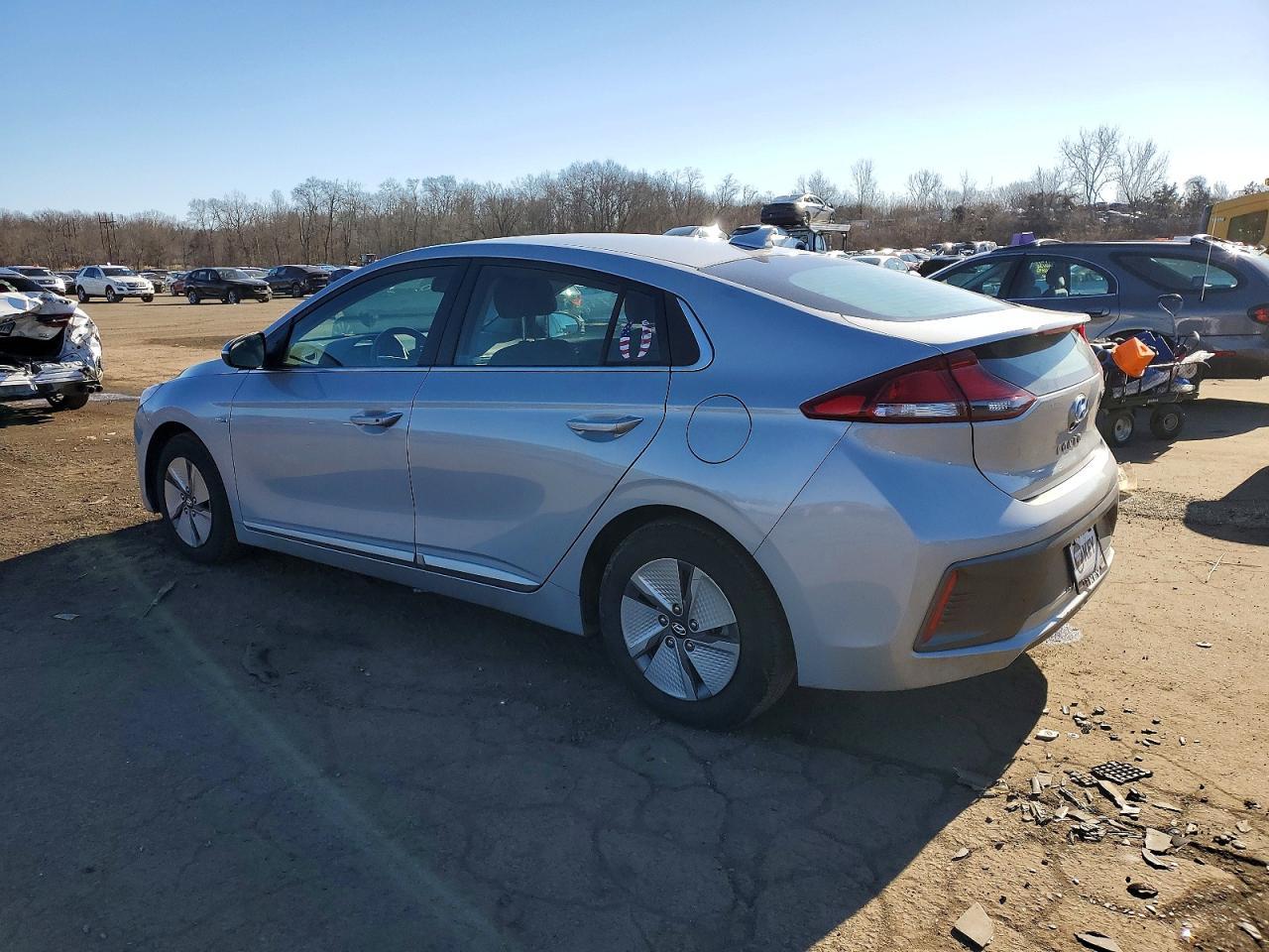 2020 Hyundai Ioniq Hybrid Se - Фото 2