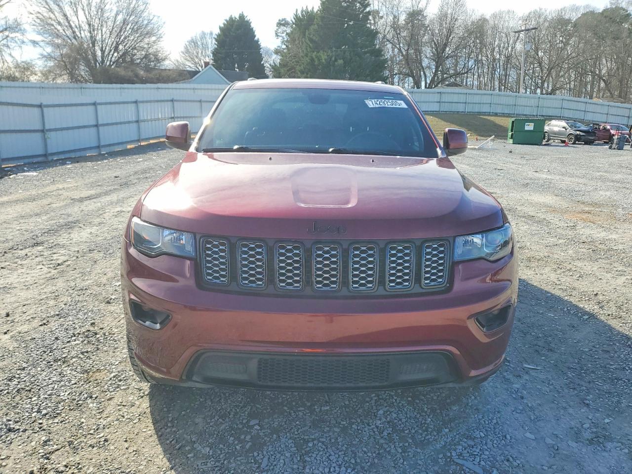 2022 Jeep Grand Cherokee Laredo E - Image 5