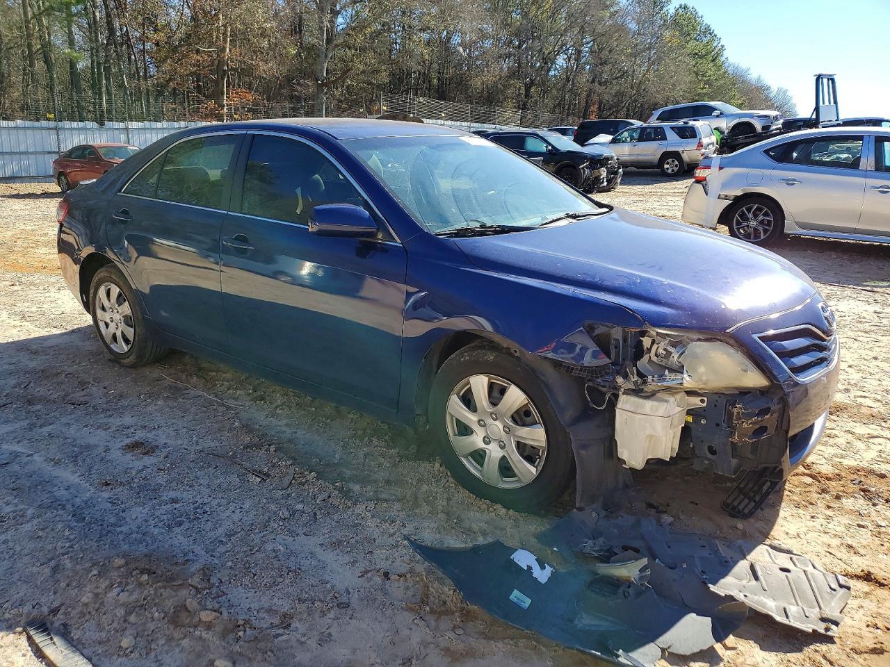 2011 Toyota Camry Le - Фото 4