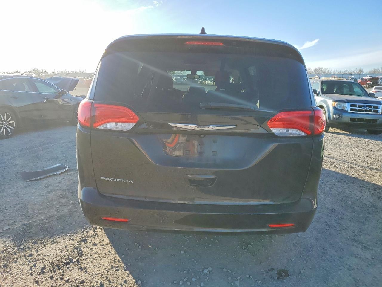 2017 Chrysler Pacifica Lx - Фото 6