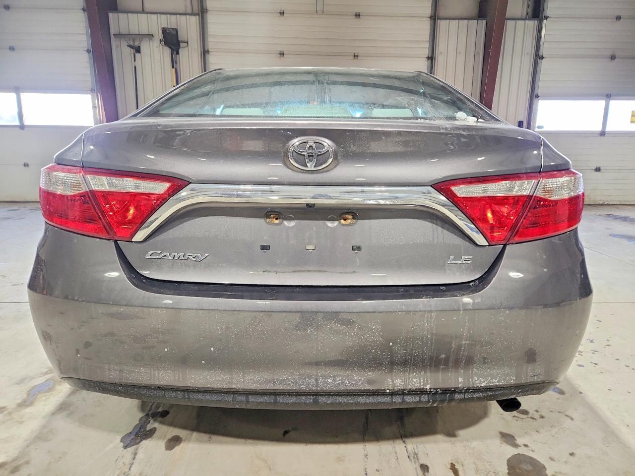 2017 Toyota Camry Le - Фото 6