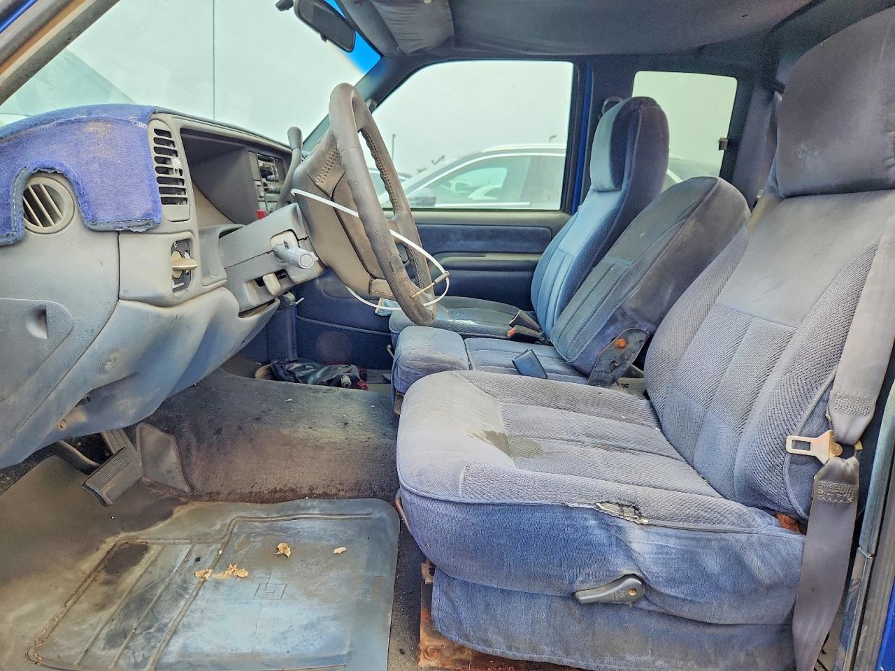 1997 Chevrolet Gmt-400 C1500 - Image 7