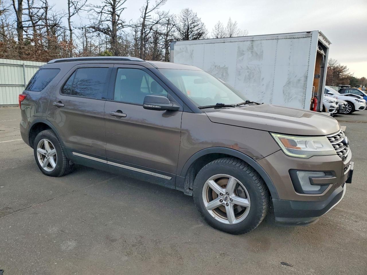 2016 Ford Explorer - Фото 4