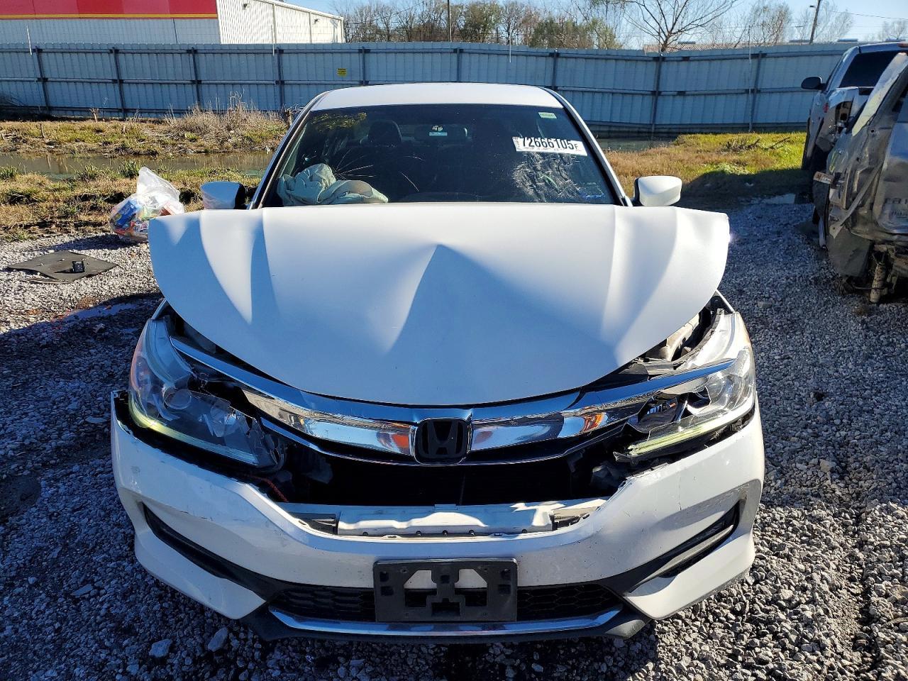 2017 Honda Accord Sport - Image 5