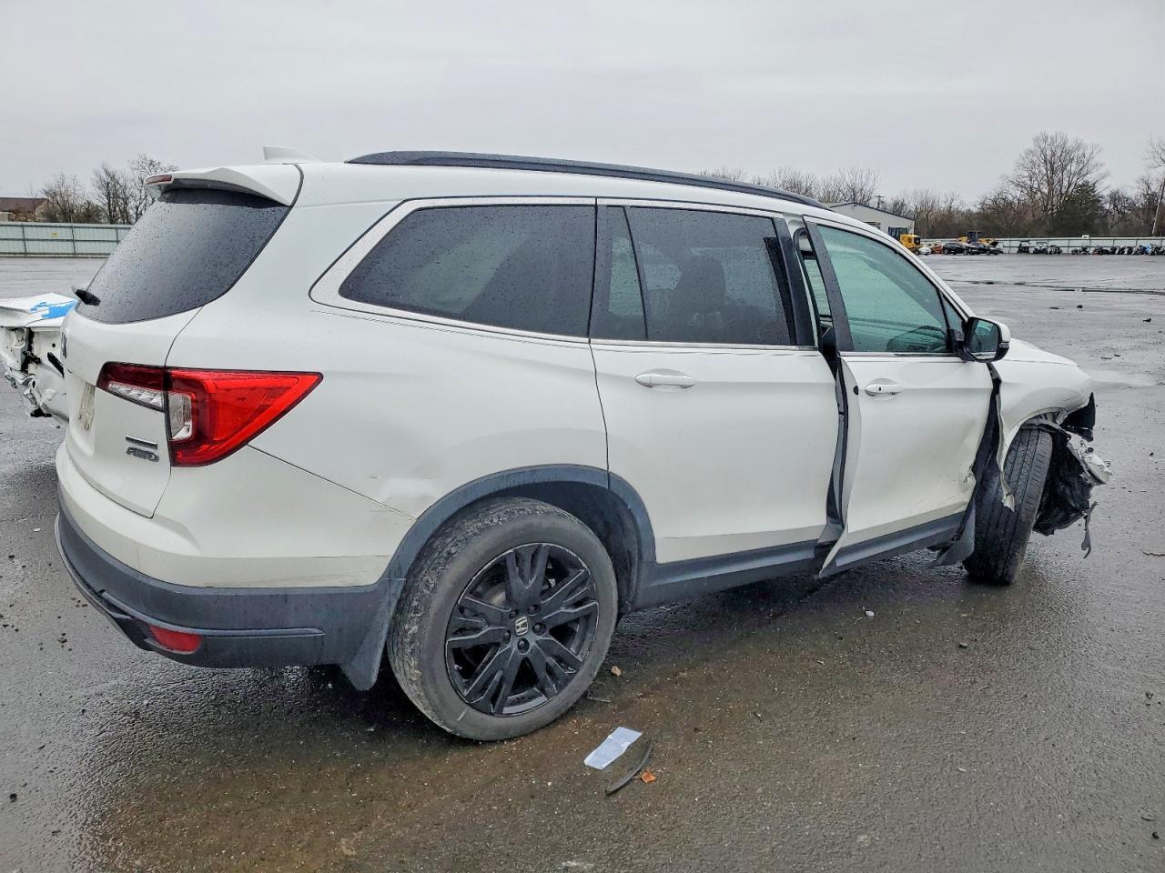 2022 Honda Pilot Se - Image 3