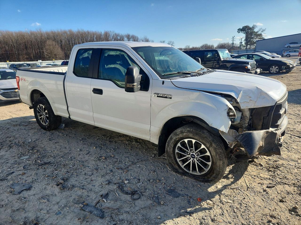 2016 Ford F150 Super Cab - Фото 4