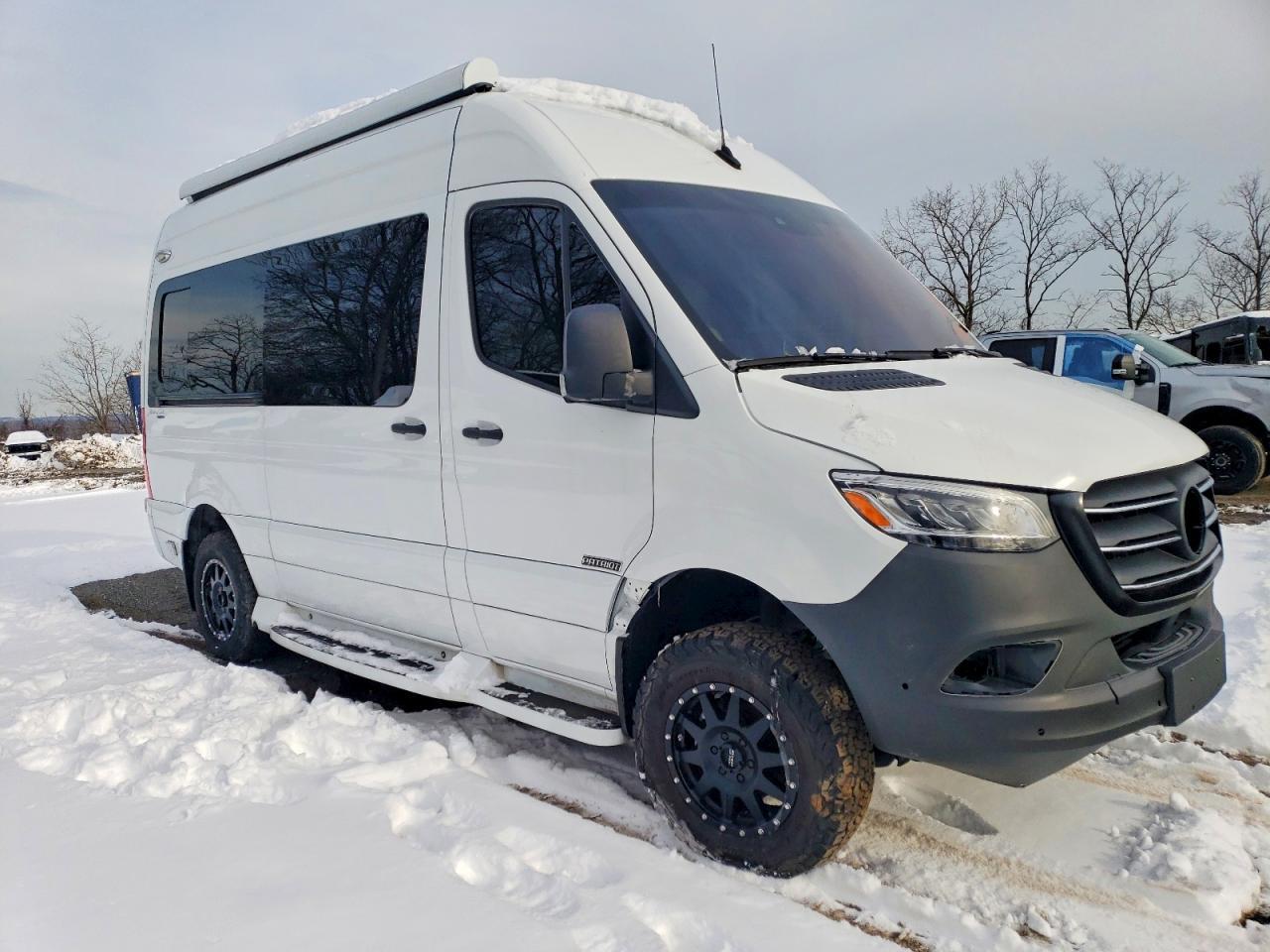 2022 Mercedes-Benz Sprinter 2500 - Фото 4