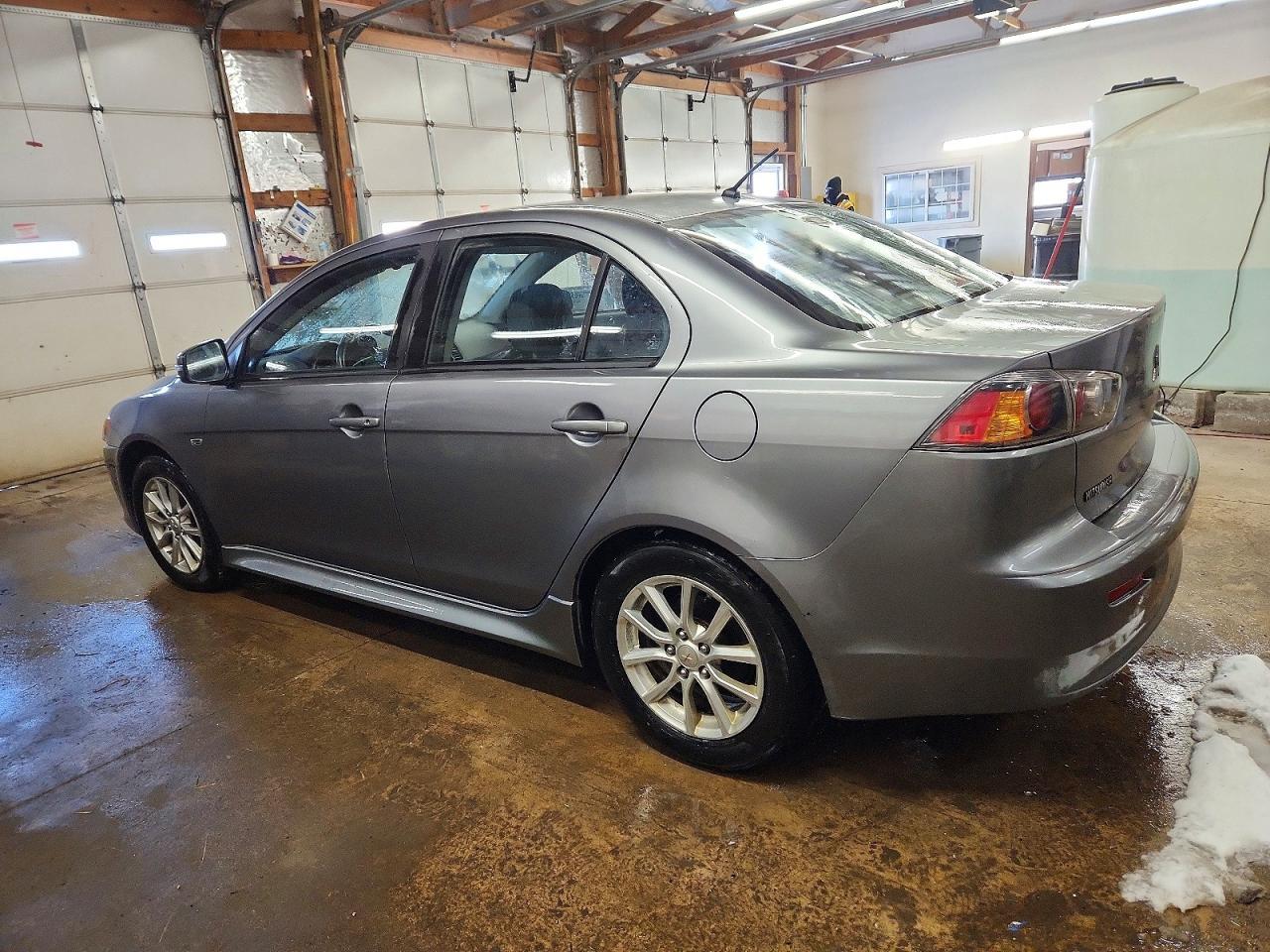 2016 Mitsubishi Lancer Es - Фото 2