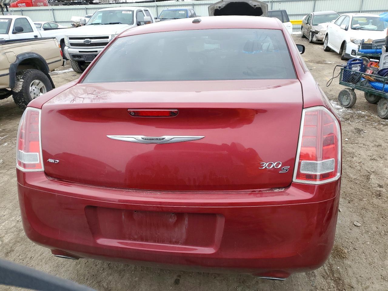 2014 Chrysler 300 S - Image 6