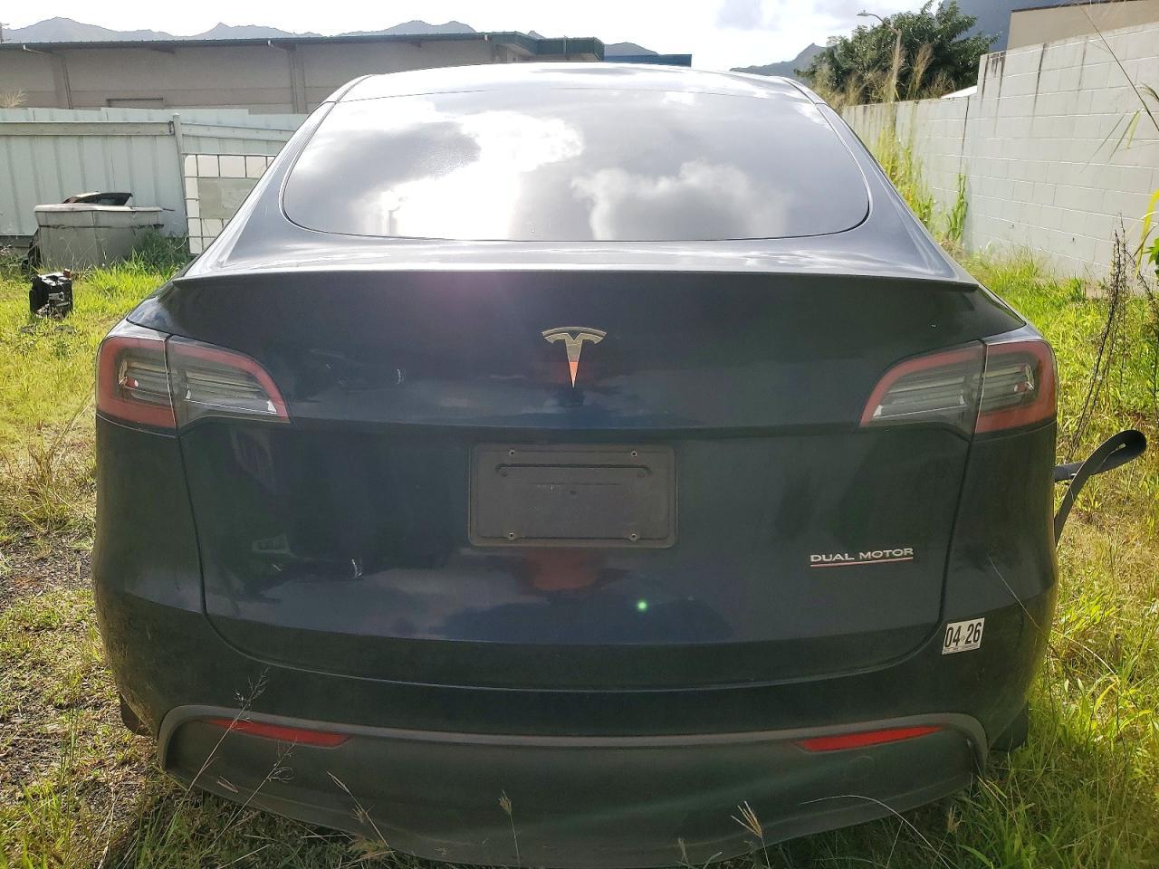 2023 Tesla Model Y - Image 6