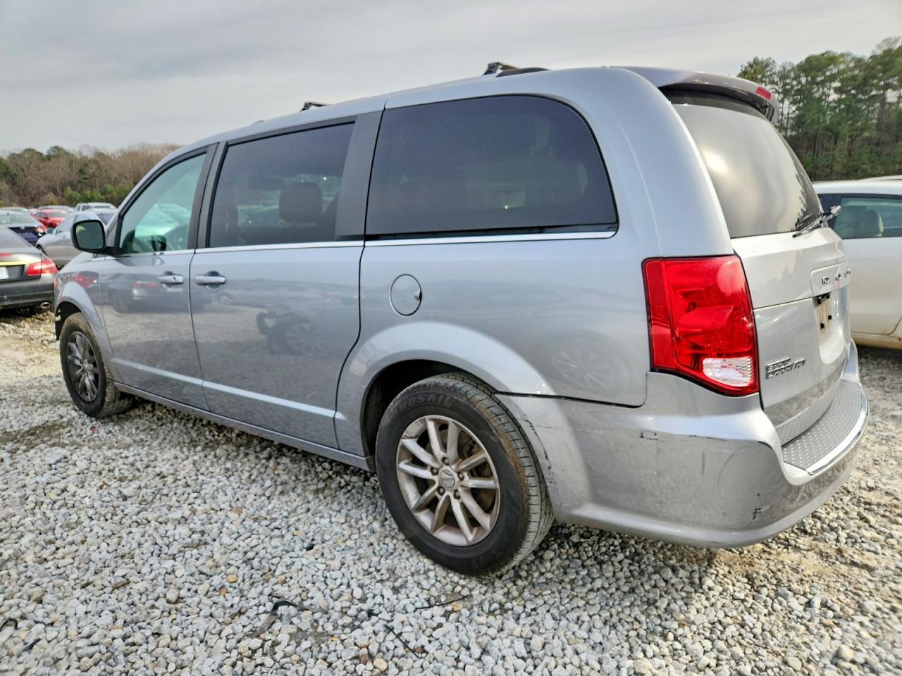2020 Dodge Grand Caravan Sxt - Фото 2