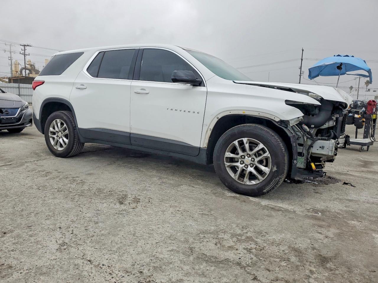 2018 Chevrolet Traverse Ls - Фото 4