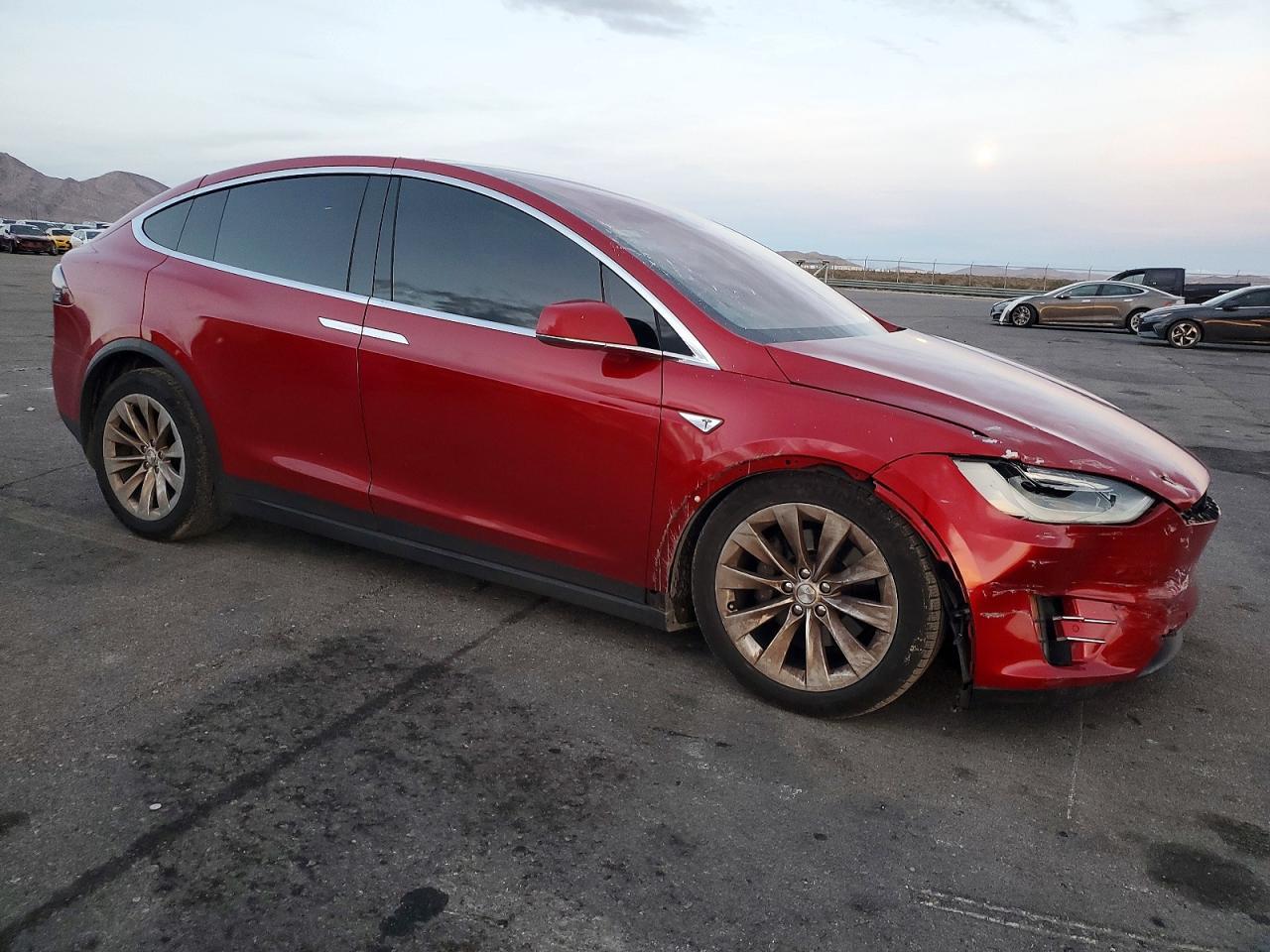 2016 Tesla Model X - Фото 4