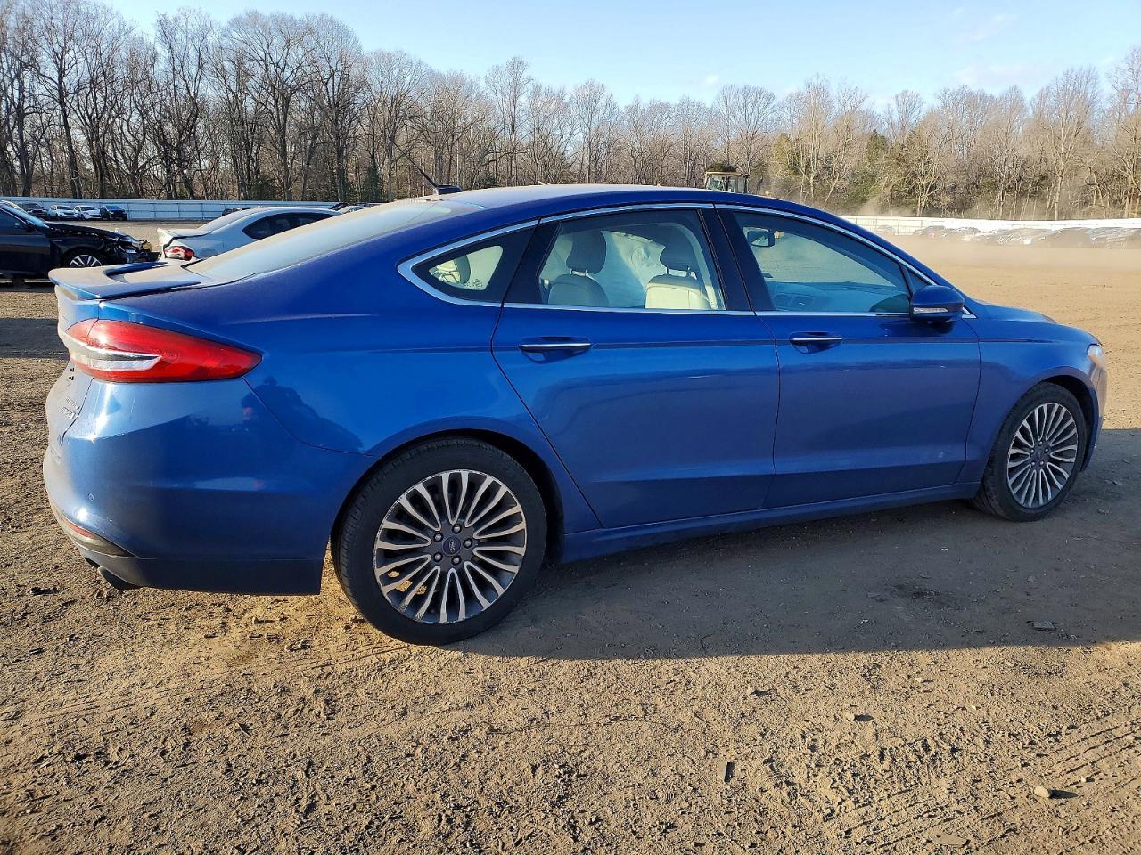 2018 Ford Fusion Titanium/Platinum Hev - Image 3
