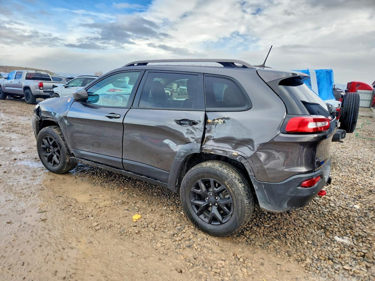 2017 Jeep Cherokee Trailhawk - Фото 2