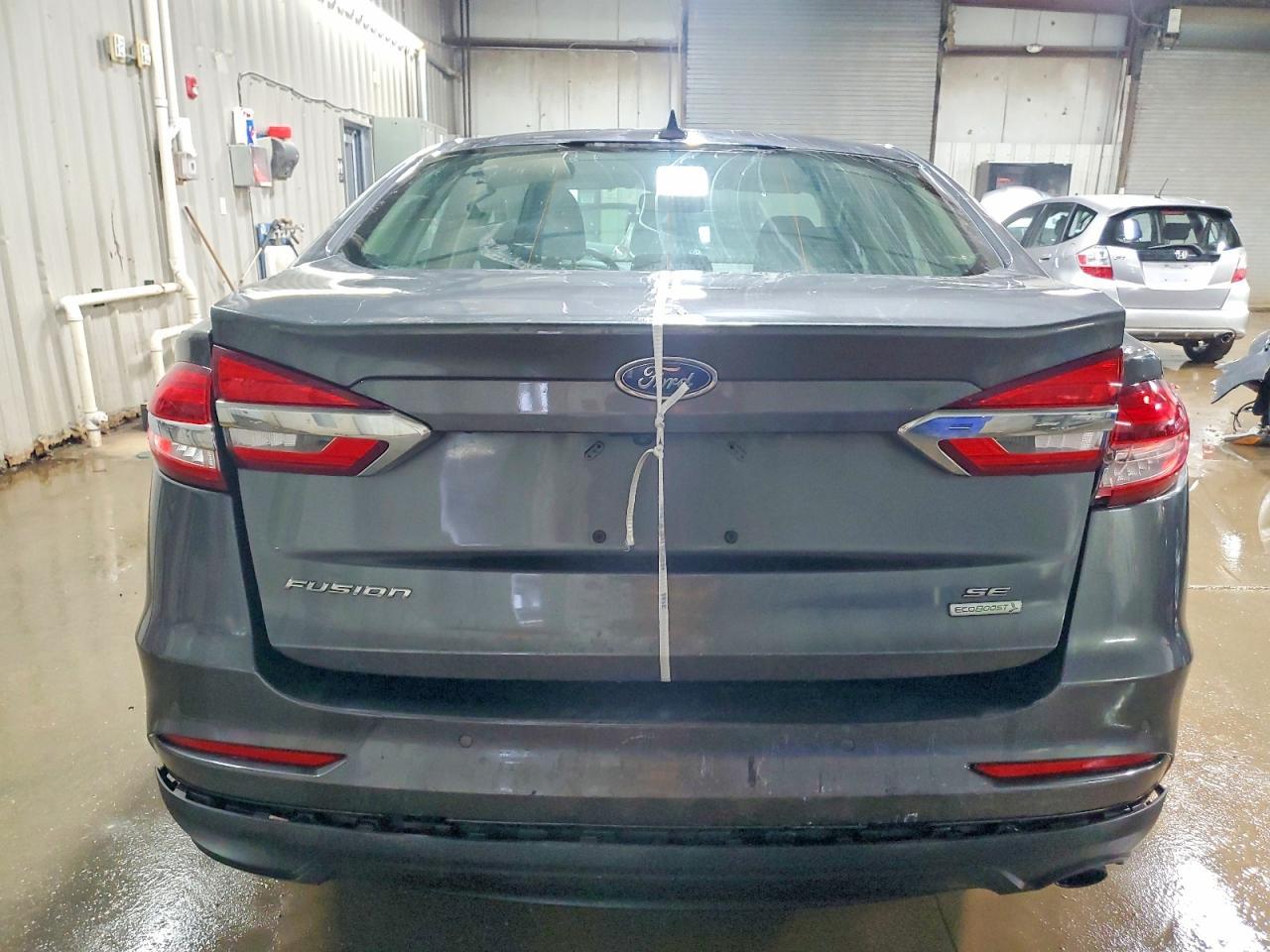 2020 Ford Fusion Se - Фото 6