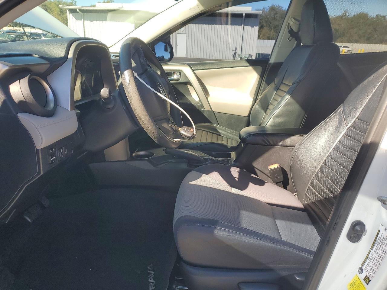 2015 Toyota Rav4 Xle - Фото 7