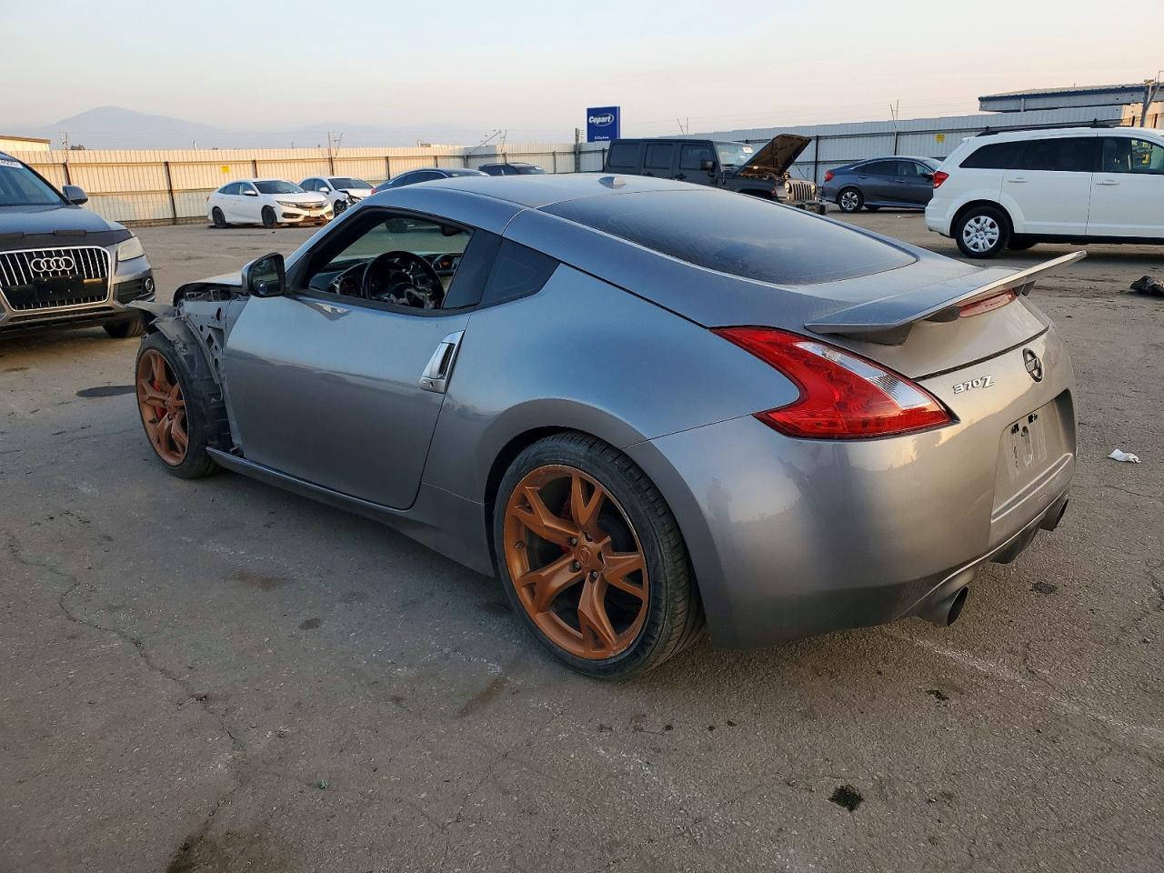 2009 Nissan 370Z Base - Фото 2
