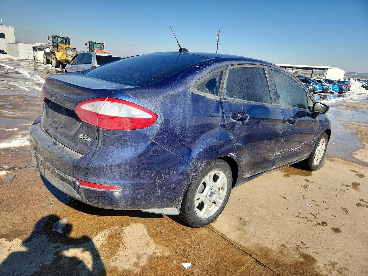 2016 Ford Fiesta Se - Фото 3