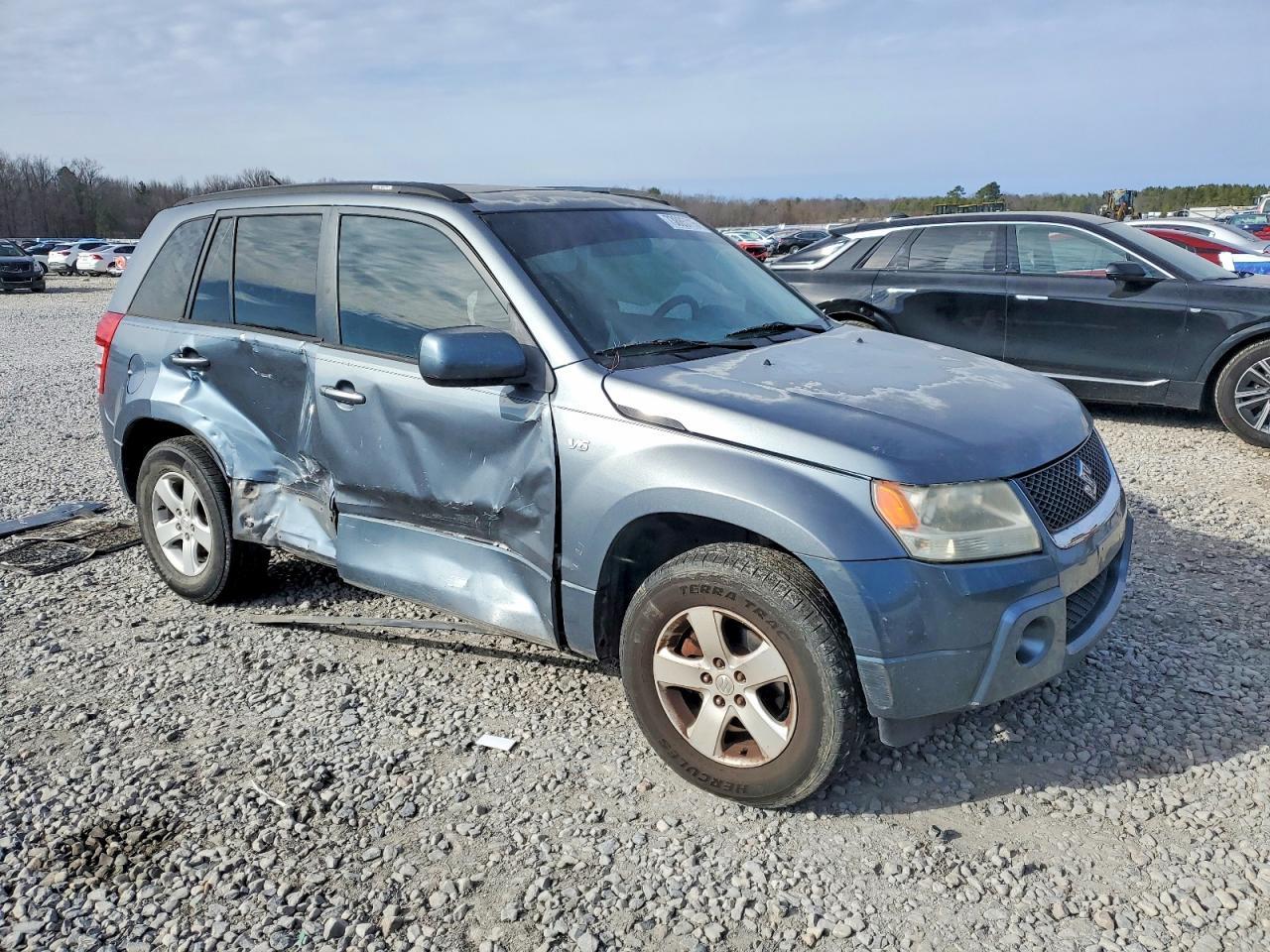 2006 Suzuki Grand Vitara Premium - Image 4