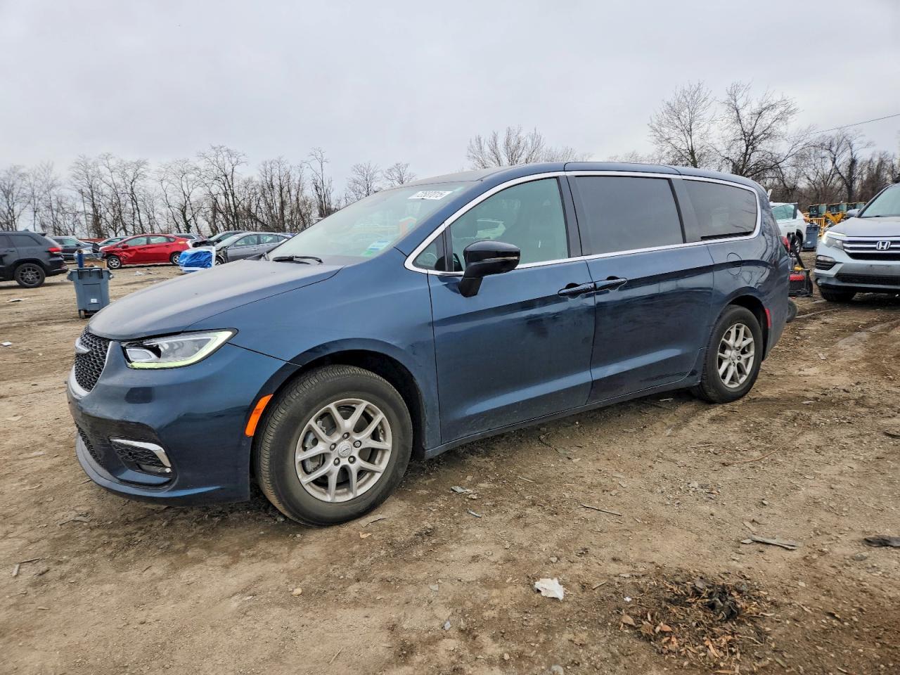 2025 Chrysler Pacifica Select