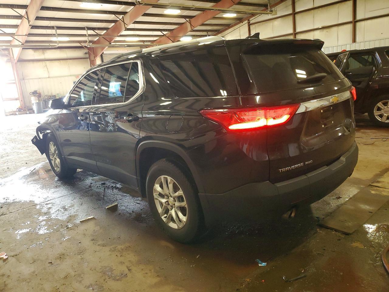 2018 Chevrolet Traverse Lt - Фото 2