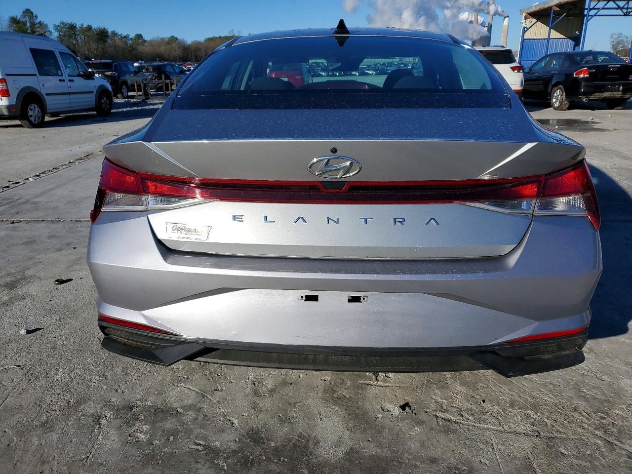 2023 Hyundai Elantra Se - Фото 6