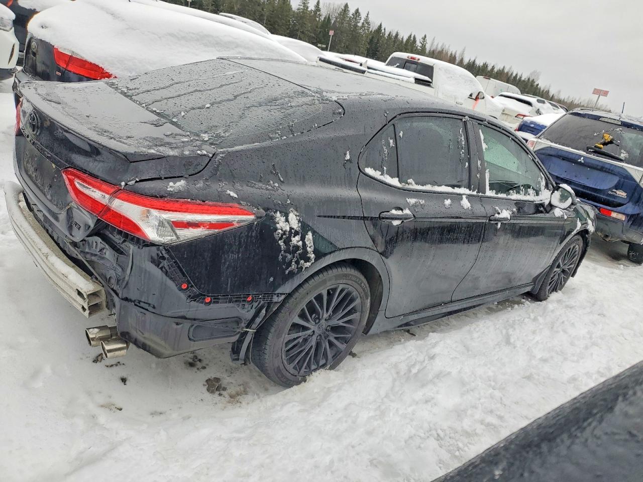 2020 Toyota Camry Se - Image 3