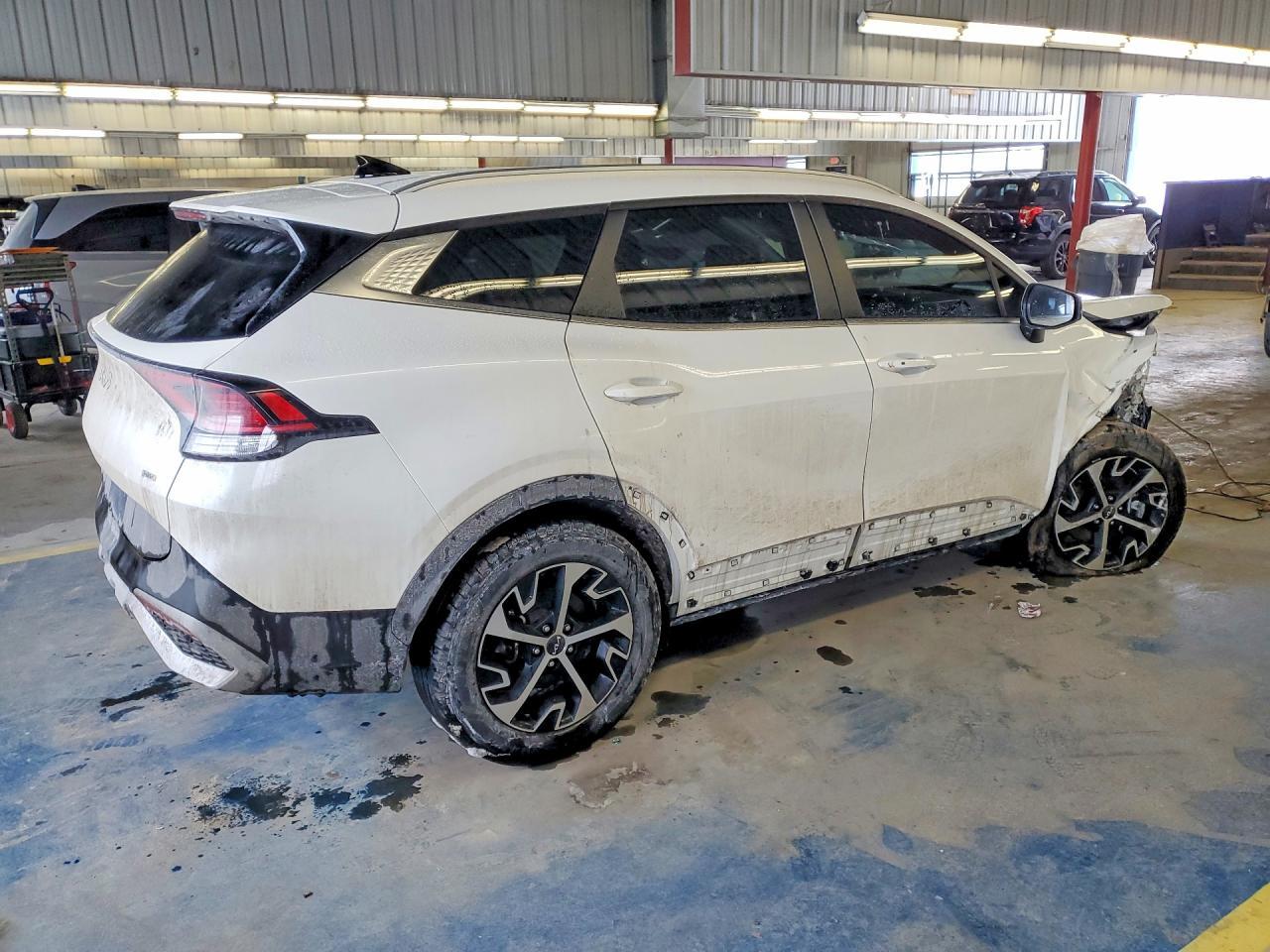 2023 Kia Sportage Ex - Image 3