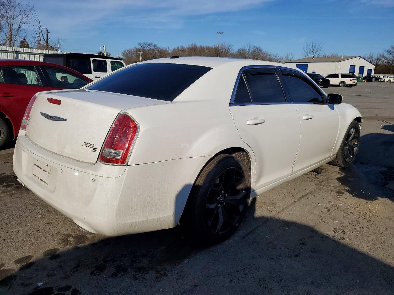 2012 Chrysler 300 S - Фото 3