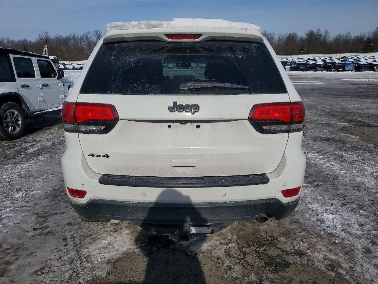 2019 Jeep Grand Cherokee Laredo - Image 6