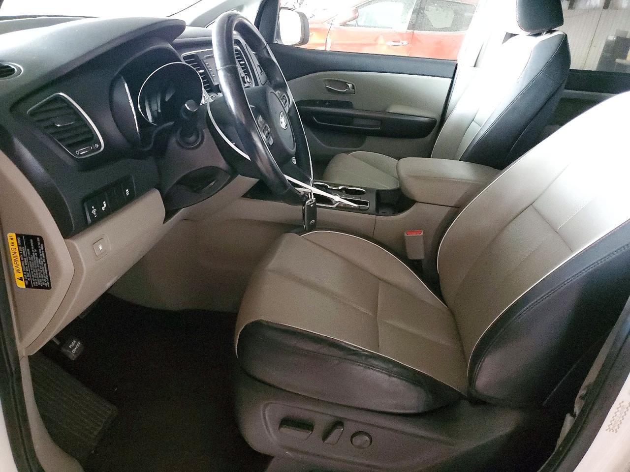 2020 Kia Sedona Lx - Image 7