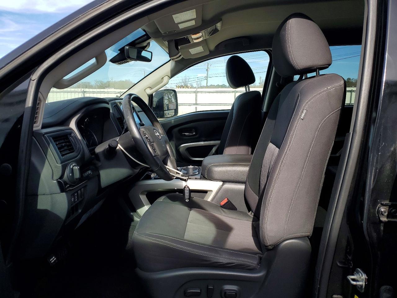 2023 Nissan Titan Sv - Фото 7