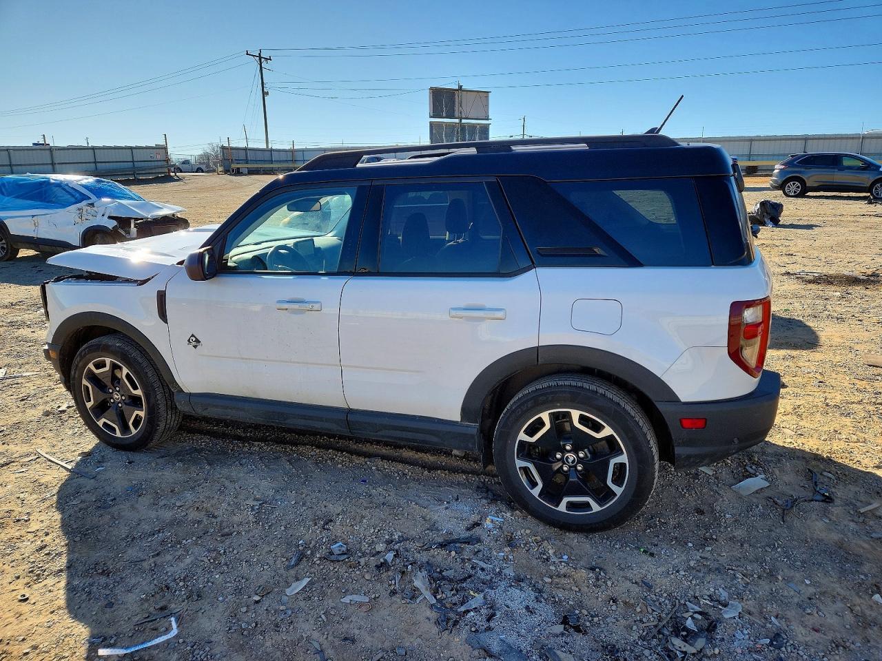 2021 Ford Bronco Sport Outer Banks - Фото 2