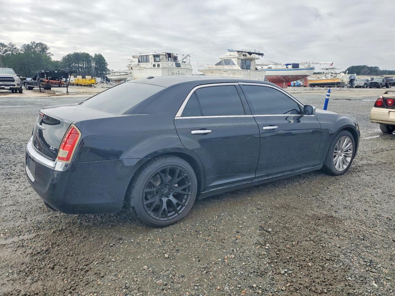 2011 Chrysler 300 Limited - Image 3