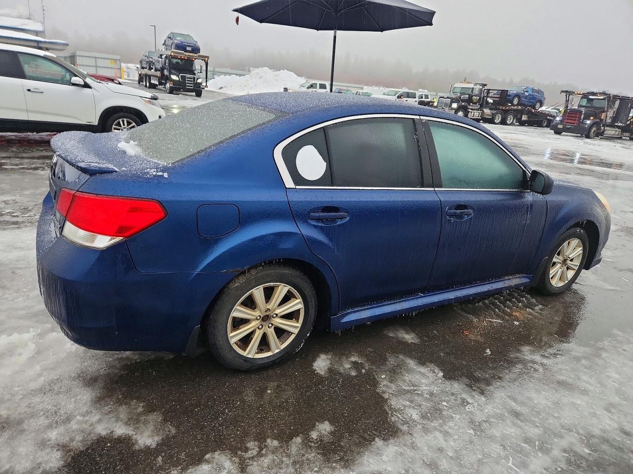2011 Subaru Legacy - Image 3