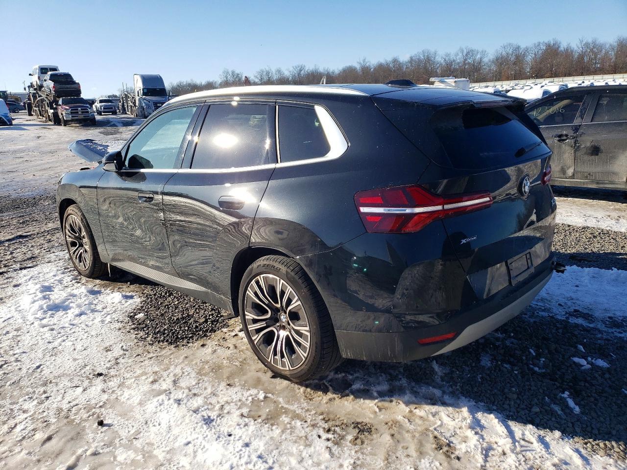 2025 BMW X3 30 xDrive - Фото 2