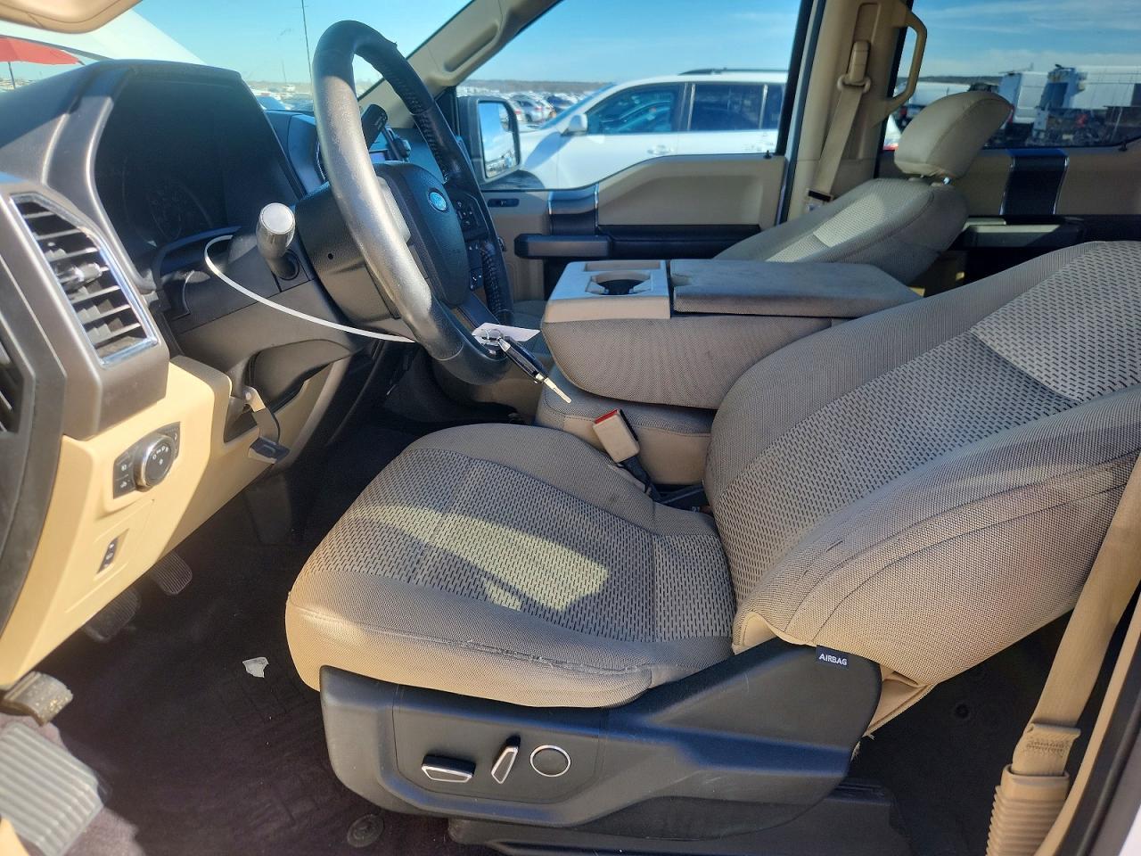 2015 Ford F150 Supercrew - Image 7