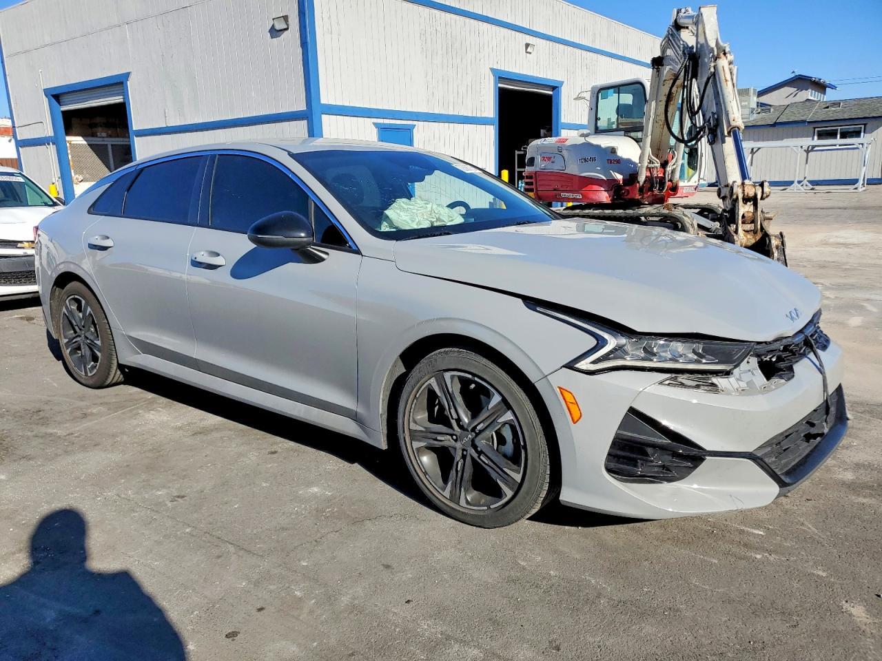 2024 Kia K5 Gt Line - Image 4