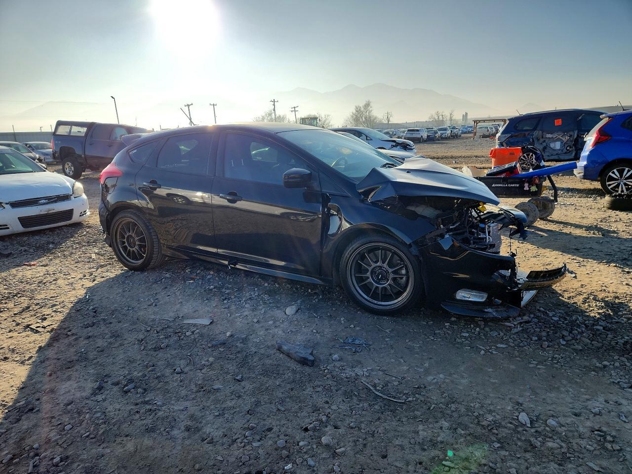 2017 Ford Focus St - Image 4