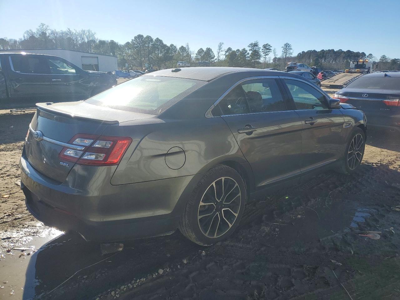 2018 Ford Taurus Sel - Image 3