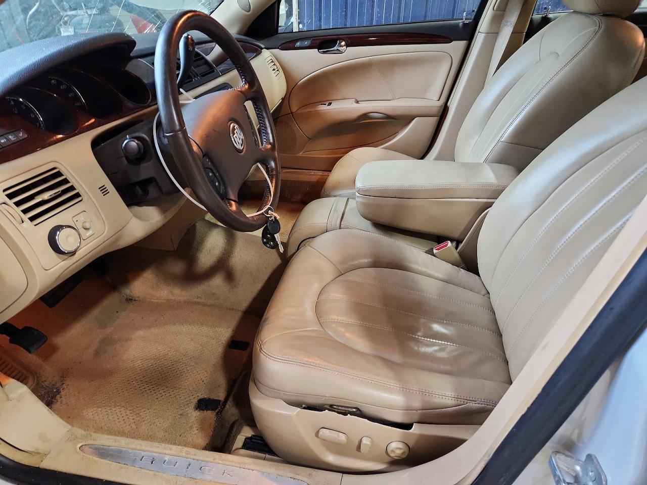 2010 Buick Lucerne Cxl - Image 7