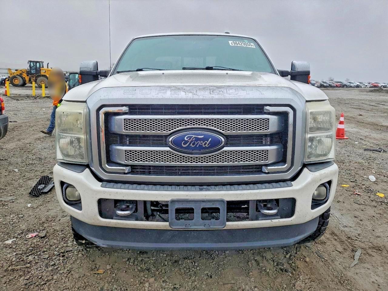 2014 Ford F250 Super Duty - Image 5