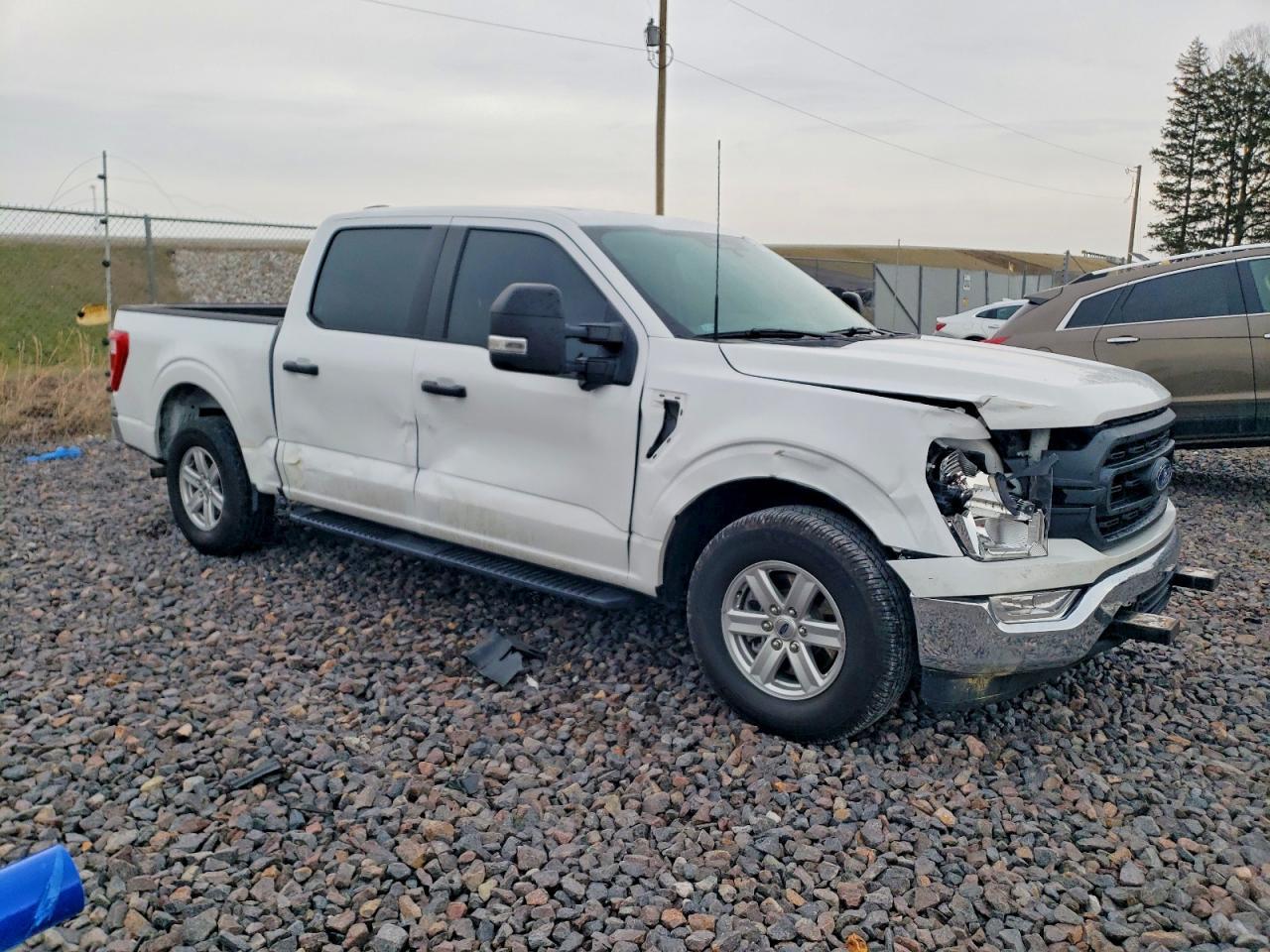 2022 Ford F150 Supercrew - Image 4