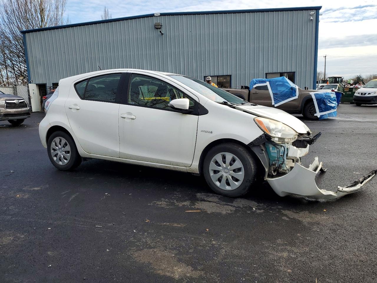 2013 Toyota Prius C - Фото 4