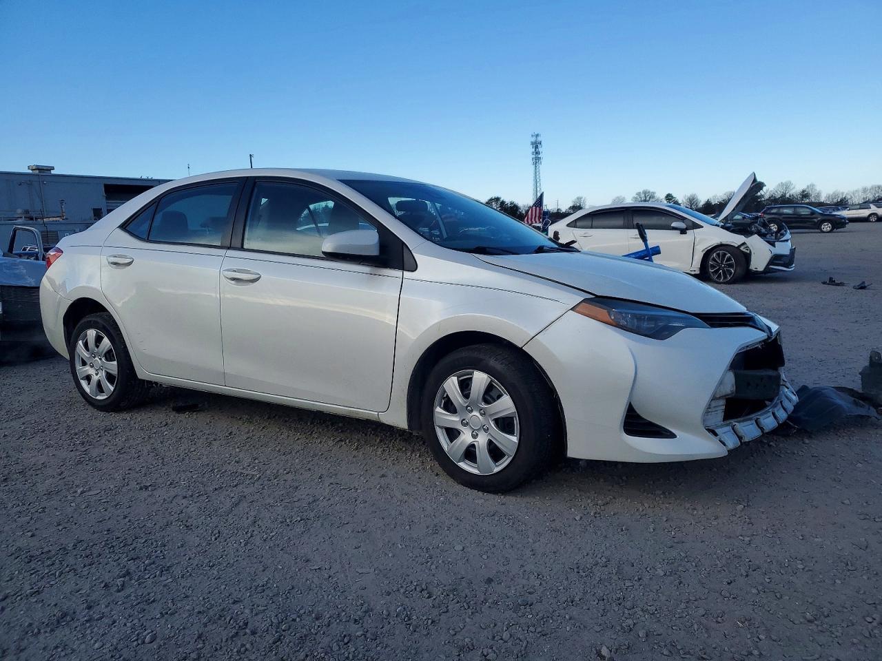2017 Toyota Corolla L - Фото 4