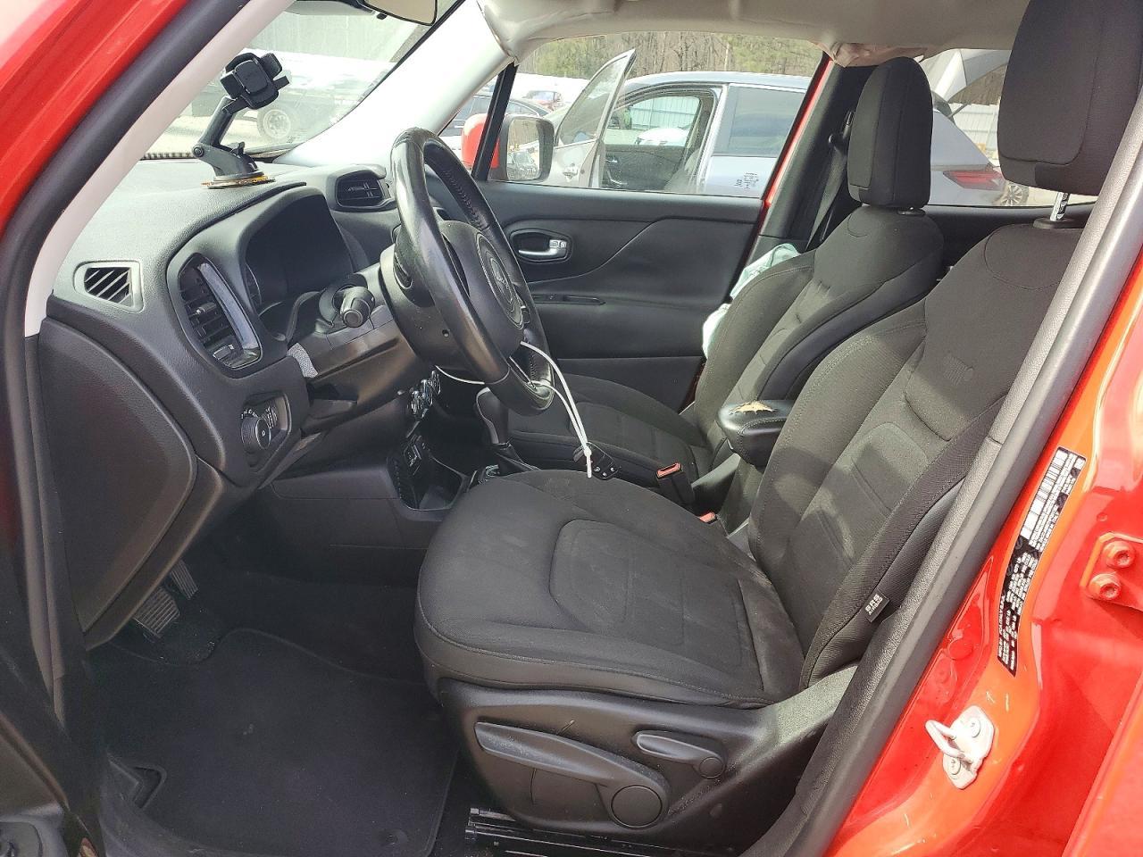 2017 Jeep Renegade Latitude - Image 7