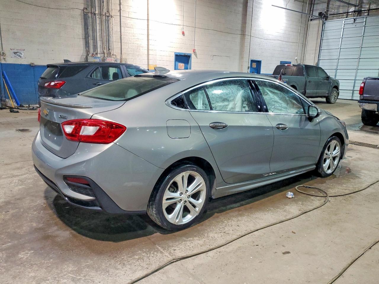 2018 Chevrolet Cruze Premier - Фото 3