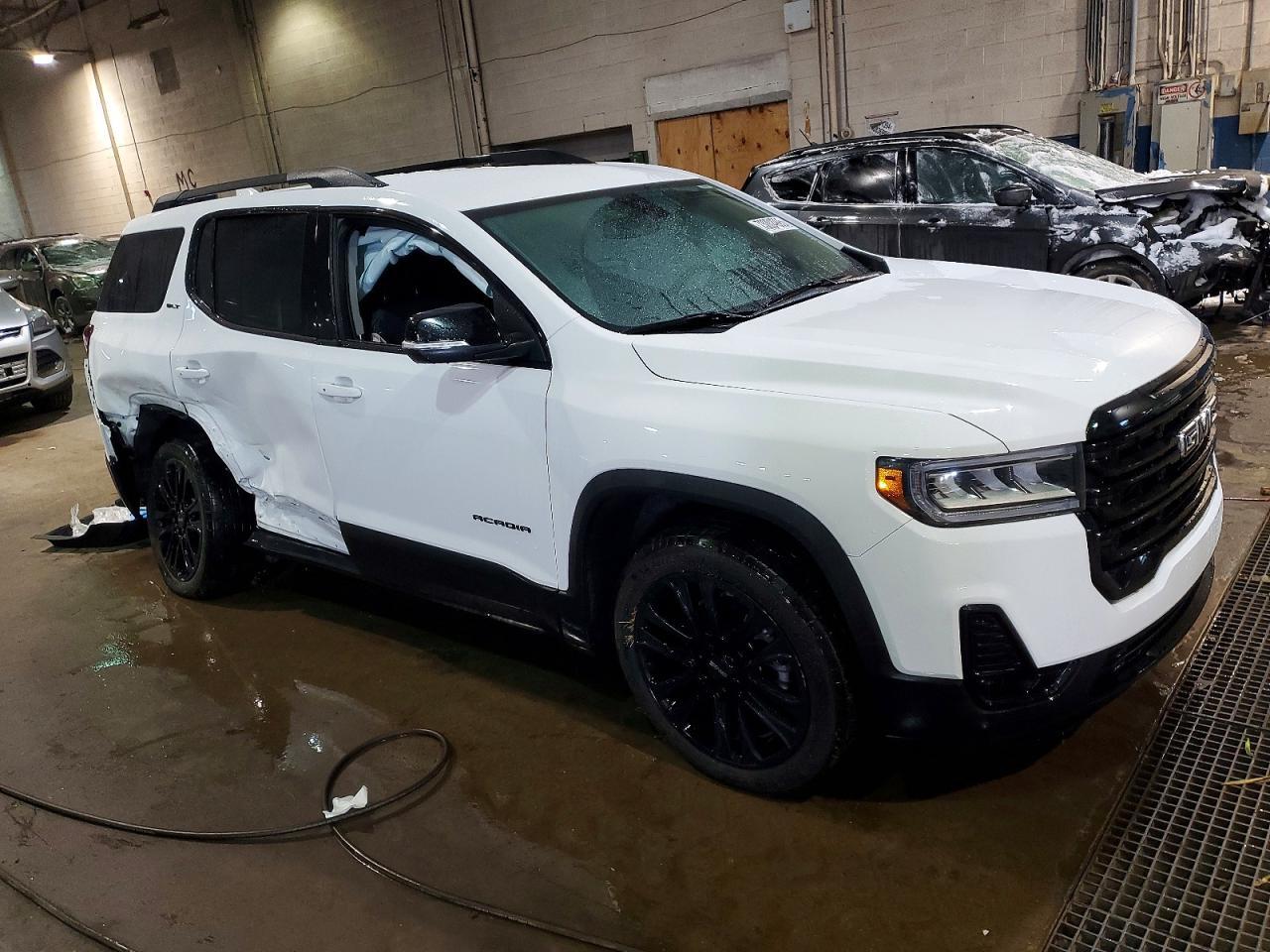 2023 GMC Acadia Slt - Image 4
