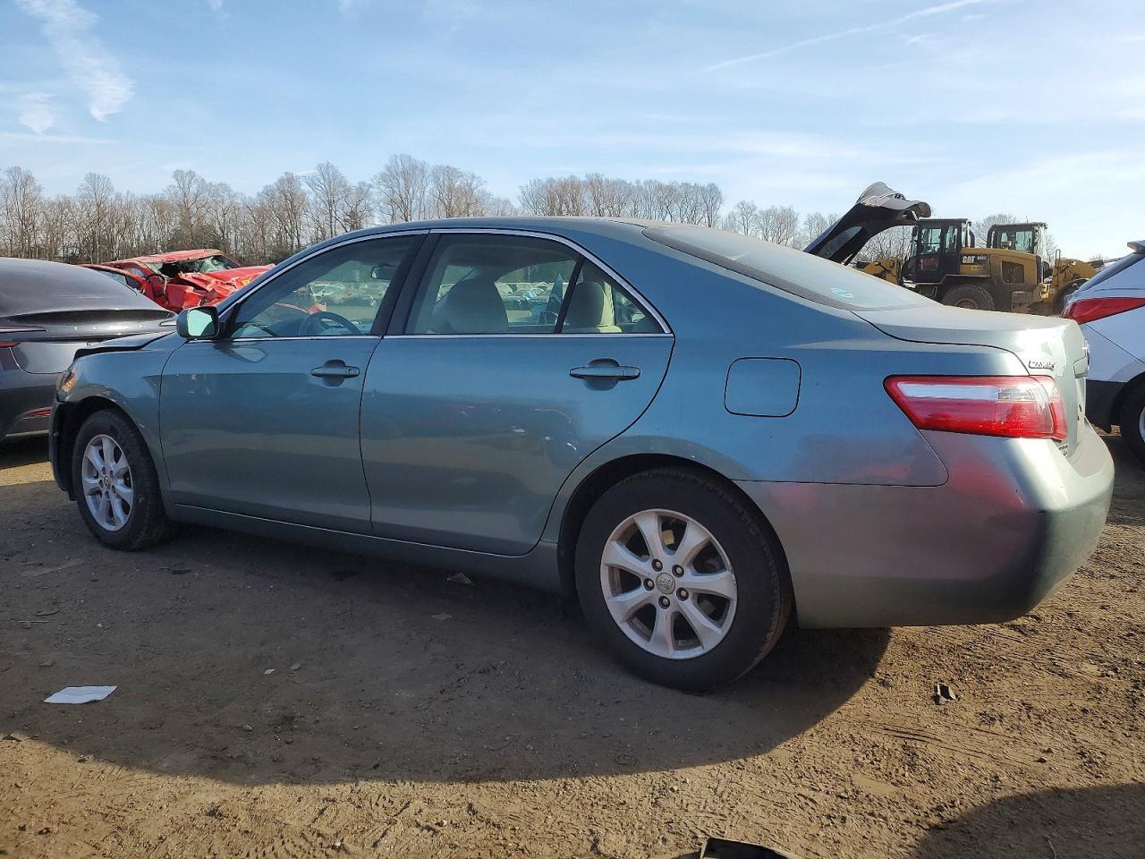 2008 Toyota Camry - Фото 2